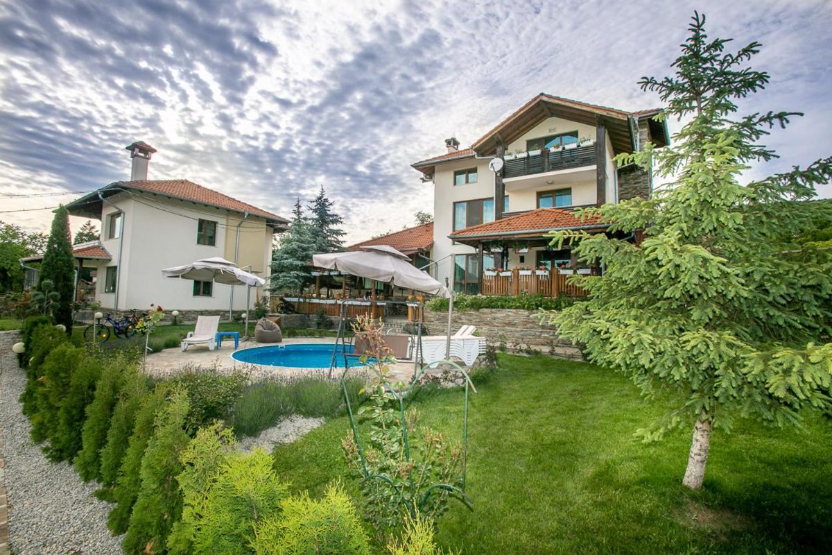 Vila Gardenia Gumostnik Kültér fotó