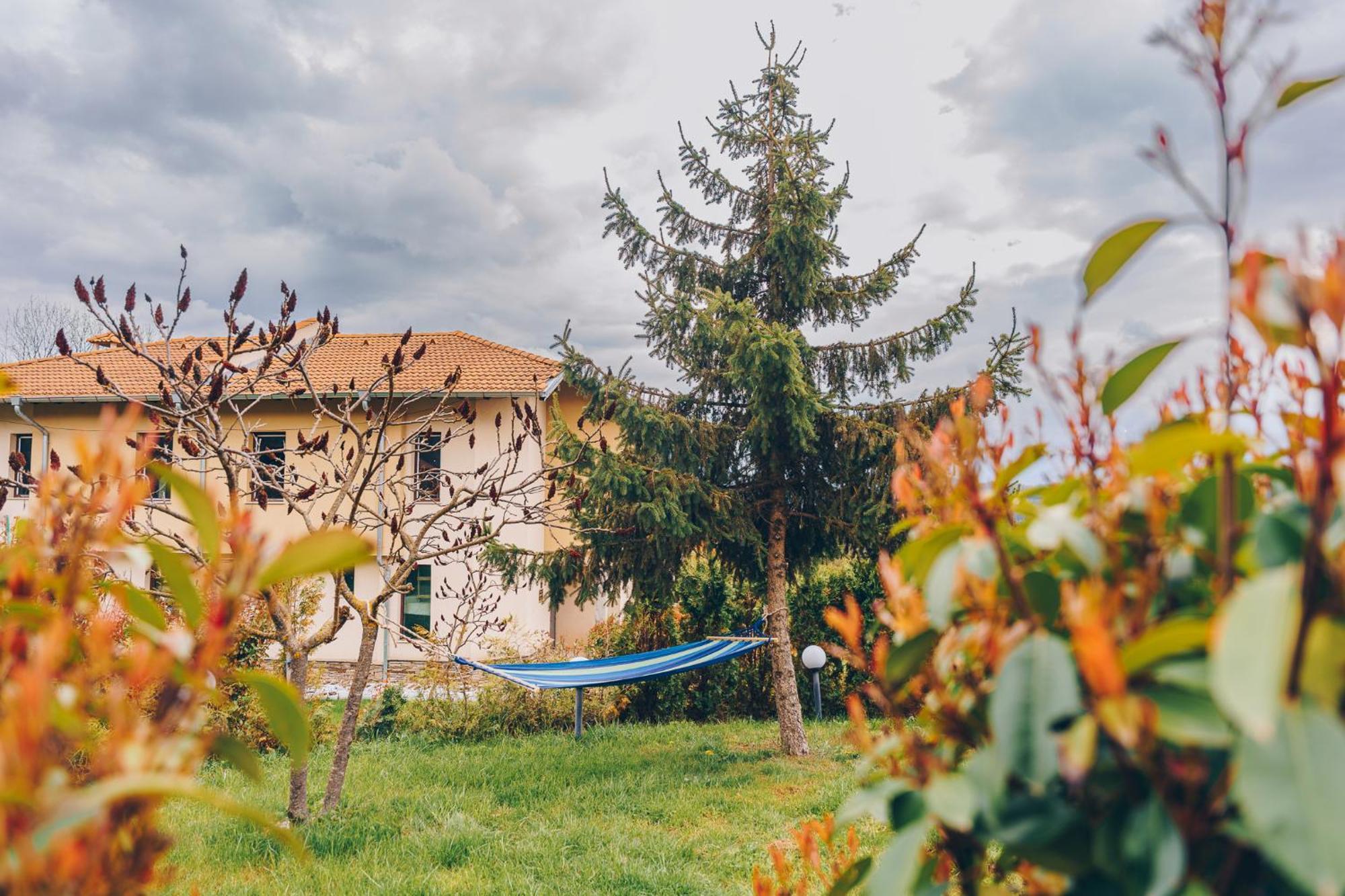 Vila Gardenia Gumostnik Kültér fotó